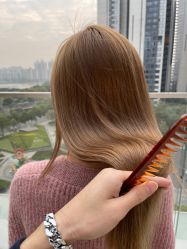 -HAIR CORNER