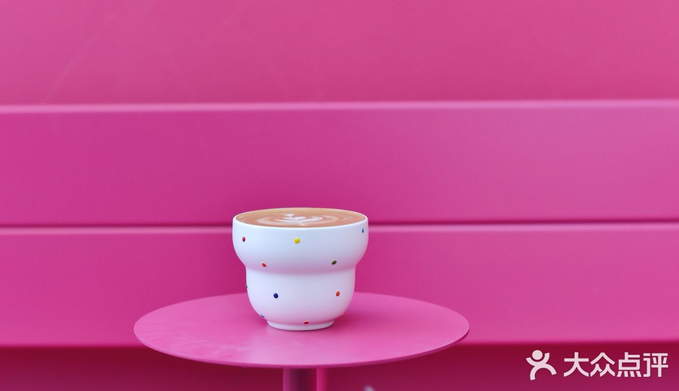 北京|咖啡馆里的粉色泡泡🫧
