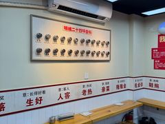 -明姨仔潮汕美食·碳炉猪脚·汕尾牛腩饭·起片鸡煲(起义路店)