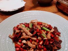 宫保羊肚菌藏香猪-丽江金茂凯悦臻选酒店-滇香馆