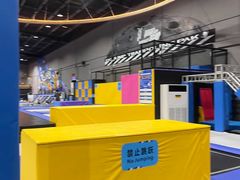 -超时空蹦床团建·VR潮玩运动娱乐·生日派对游乐园(金桥店)