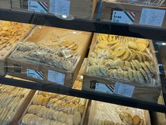 -牛朋牛奶棚(南昌路店)