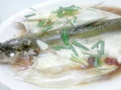 白水鱼-老季市·三代非遗传承·地标美食老汁鸡(工农路店)