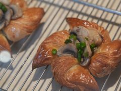 -VERIE BAKEHOUSE