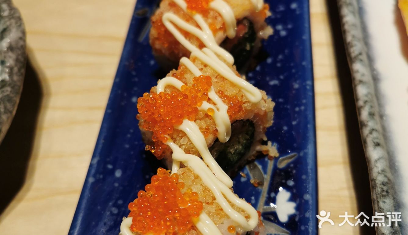 友谊路也有好吃的日料店了[调皮]