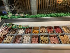 自助取餐区-万记麻辣烫国展总店