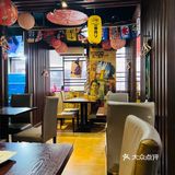 其实就是在香榭丽舍里面2楼，靠近浙江中路这个头