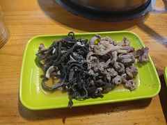 -养牛邓·潮汕牛肉海鲜自助火锅(广州店)