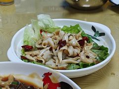 -崴海渔村(虹梅路店)