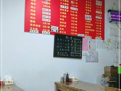 大堂-阿姨小肉摊(同济西苑店)