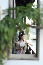 -一揽芳华汉服旗袍体验馆(拙政园店)