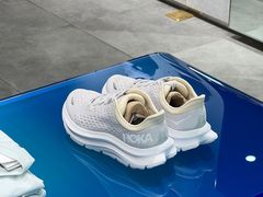 -HOKA(北京蓝色港湾店)
