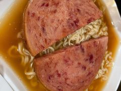 -香港新发烧腊茶餐厅(水围店)