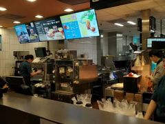 -麦当劳(中山公园龙之梦店)