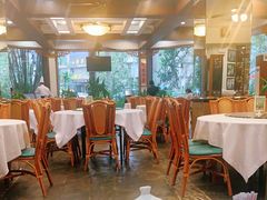 大堂-勝記酒家·37年老字号·经典粤菜(荔枝公园店)