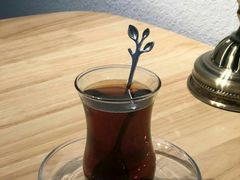 土耳其国饮红茶-伊斯坦布尔土耳其清真咖啡餐厅