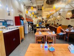 -彧玖食坊·川式砂锅酒馆(成山路店)