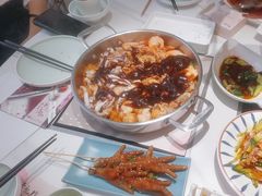 -黄记煌三汁焖锅(新佳丽江汉路店)