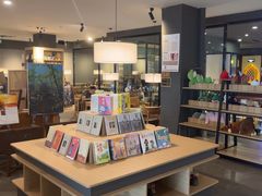 -魔方城市书房(中街益田店)