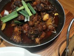 -野山舂·贵州现舂酸汤火锅(鸿通城店)