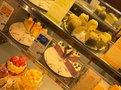 面包甜点陈列柜-星禾悦法式千层蛋糕(大卫城店)