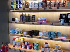 零售区-星巴克(北京广渠门名敦道店)