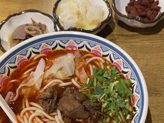 -鑫花溪牛肉米粉(人民广场店)