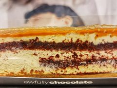 白巧克力瑞士卷-Awfully Chocolate(嘉里城店)