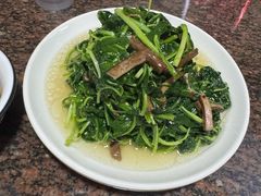 -唔呶喔哩酒家(生产街店)