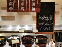 自助调料区-昆明南亚风情园豪生大酒店-泰式国际海鲜自助餐厅