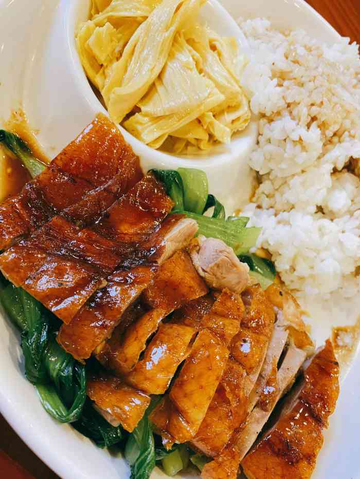 镇淮楼包子铺(河海店)-"位置:河海菜场后面,店铺还挺大的口味:.