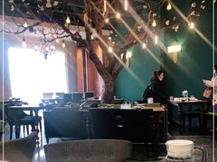 大堂-梧桐树下(云锦世家店)