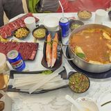 今天火锅吃撑了，超满足