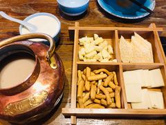 -蒙亨·手把肉·蒙古包文化主题餐厅(天恒广场店)