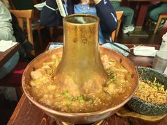 土司铜锅油焖鸡-浩海火烧云傣家菜(京广店)