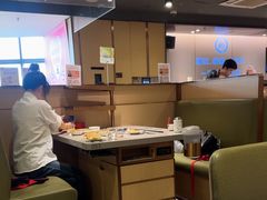 -海底捞火锅(宝龙广场夜宵主题店)