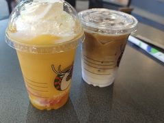 芒芒胶原酸奶冻-瑞幸咖啡(东方广场中庭店)