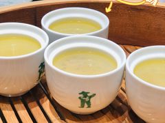 -老乡鸡(上海白玉兰广场店)