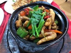 沙姜鸡脚煲-先鲜鲫鱼粥
