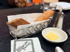 -The Cheesecake Factory芝乐坊餐厅(兴业太古汇店)