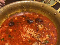 -张翻越·川渝冒菜·武汉黑鸭煲(城北万象城店)