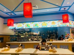 -大食代美食广场(上海中心店)