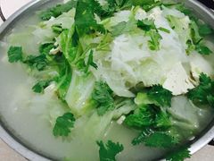 素锅仔-宝光熏肉鞋底火烧(新街口店)