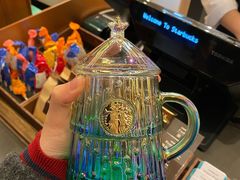 -星巴克臻选(上海虹桥新天地三店)