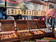 -雍容荟帝王蟹活龙虾展台自助(IFS黑金店)