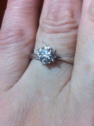 -威德钻石-克拉钻大本营(南京东路店)