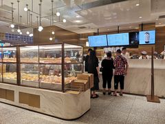 面包甜点陈列柜-奈雪的茶(湖滨银泰in77C区PRO店)
