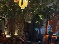 -八府香鸭·啫啫煲(华山路店)