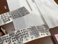 -十八字金·银饰·拼豆·开蚌DIY(魏公芳华里店)