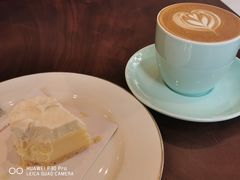 -Fridi Patisserie Cafe